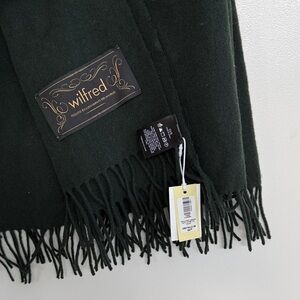 Wilfred Classic Scarf (rich pndl green)